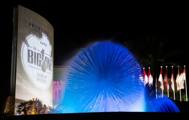 Фото с вечеринки к турниру Big One for One Drop