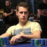Майк "Timex" МакДональд лидирует в Super Tuesday WCOOP