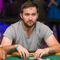 Евгений Качалов начал розыгрыш призов со WSOP