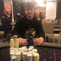 Дмитрий Урбанович выиграл турнир, опоздав на самолёт